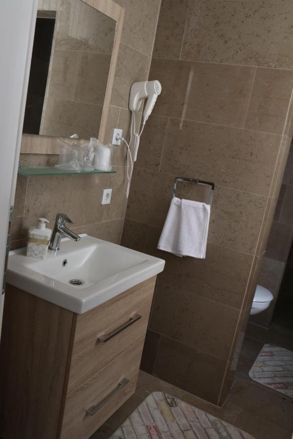 Royal City Apartments Jajce Bagian luar foto