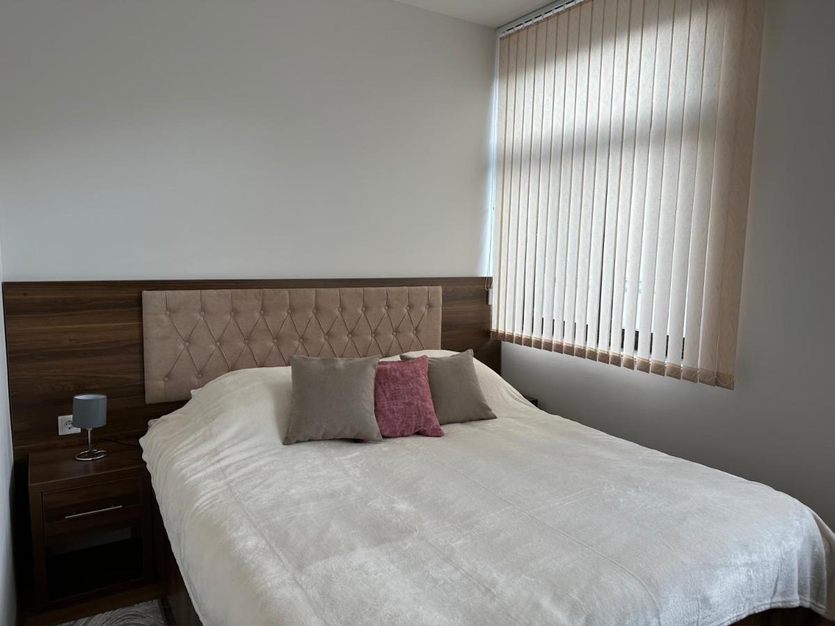 Royal City Apartments Jajce Bagian luar foto